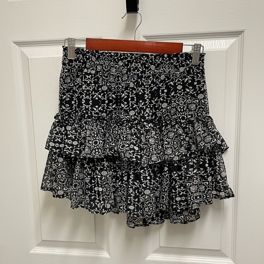MISA Black and White Mini Skirt - Picture 2 of 9